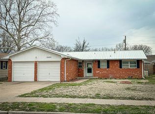2008 N Osage St, Ponca City, OK 74601