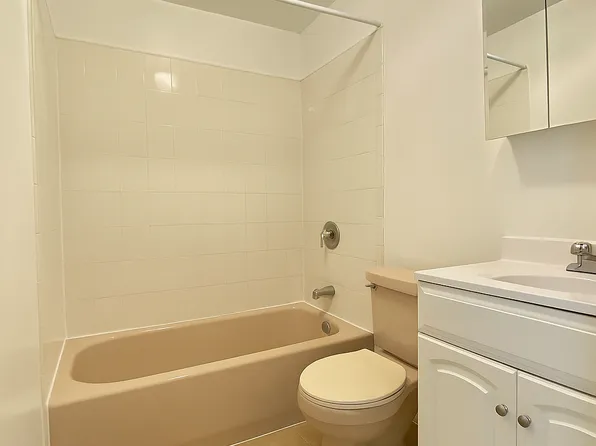 545 5th Avenue image 7 of 8