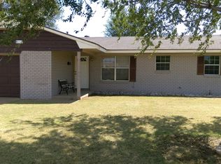 1036 S Park Ln, Altus, OK 73521