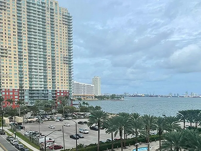 1300 Brickell Bay Dr #610 — Photo 6