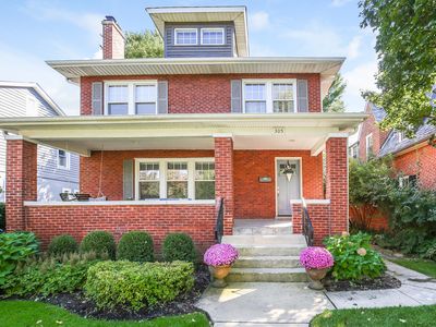 305 W Cuttriss St, Park Ridge, IL, 60068