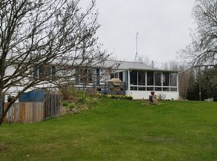 114 E Lever Rd, Hart, MI 49420