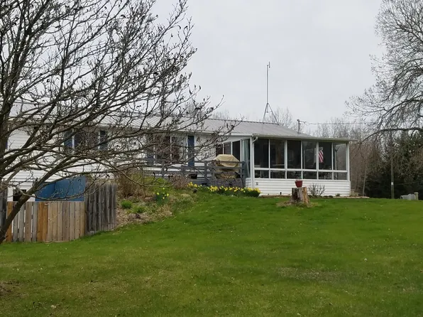 114 E Lever Rd, Hart, MI 49420