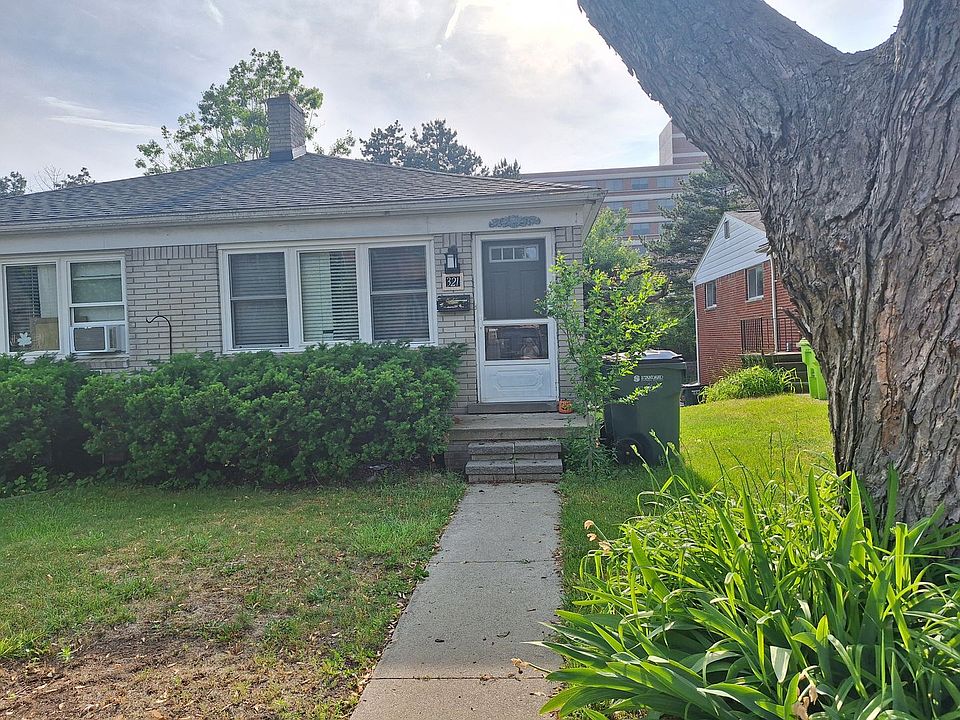 1st image of 321 N Alice Ave