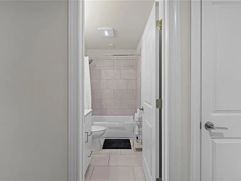 2042 Violet Ln — Photo 41