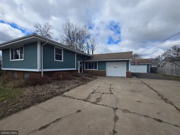 8504 Edison St NE, Blaine, MN 55449