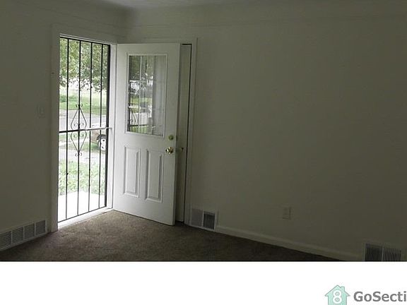 5th image of 19180 Bradford St