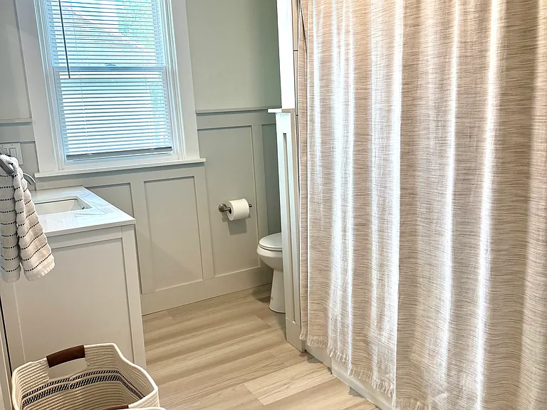 3204 Lincoln Hwy E — Photo 3