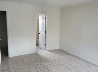 1220 Rosemont Ave NW, Albuquerque, NM 87104