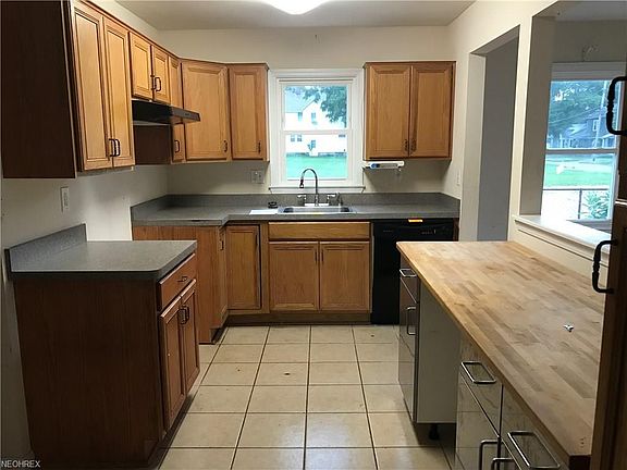 3rd image of 528 Milan Ave