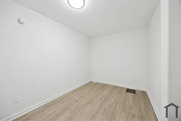 515 W Girard Ave #1R — Photo 13