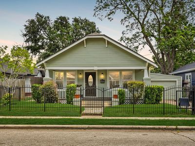 1133 E 14th Street, Houston, TX, 77009
