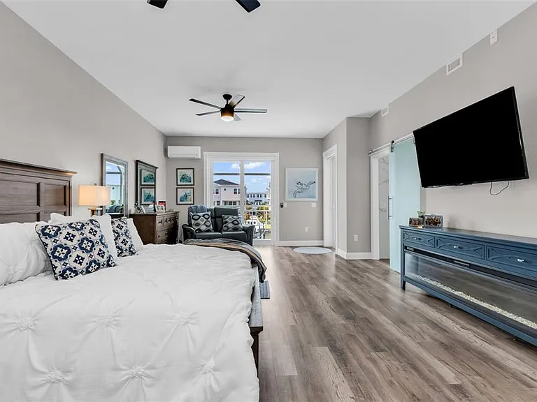 276 Lewis Cir #112 — Photo 35