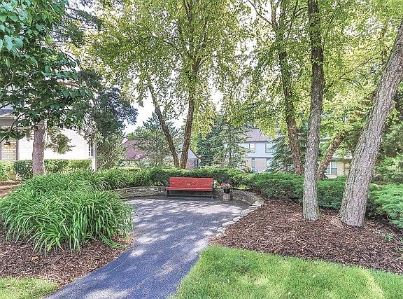 3rd image of 138 Chambord Ct