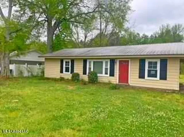 627 Terry Lane Dr, Carthage, MS 39051