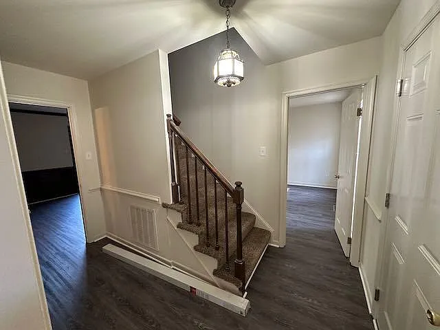 4815 Junilla Ln — Photo 4