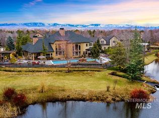 633 W Water Grove Dr, Eagle, ID 83616