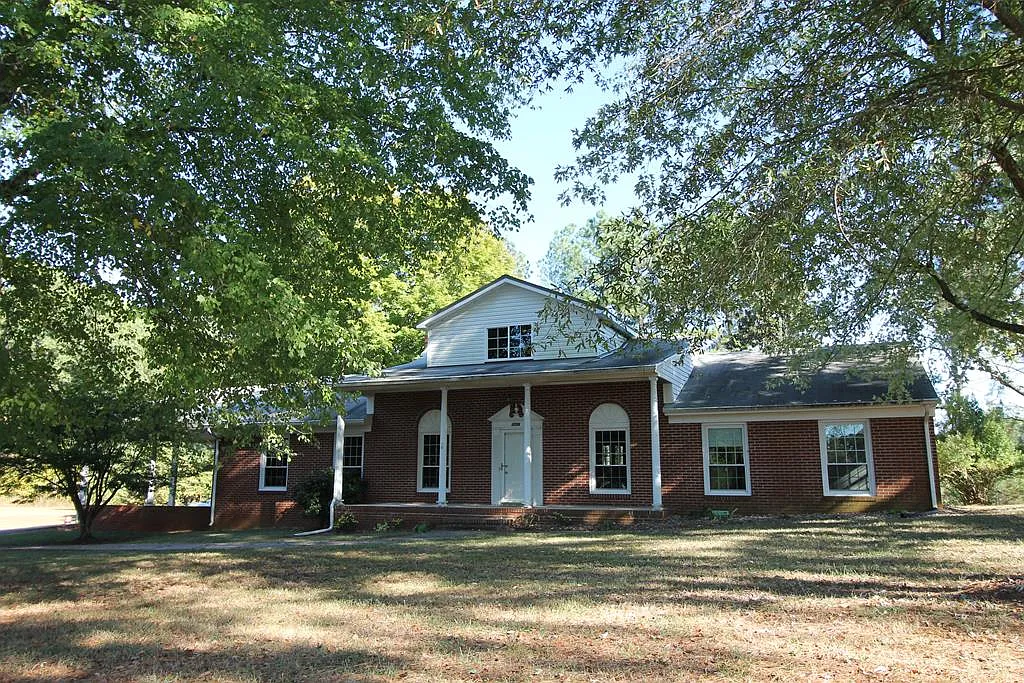 2724 Nottoway Blvd photo 1