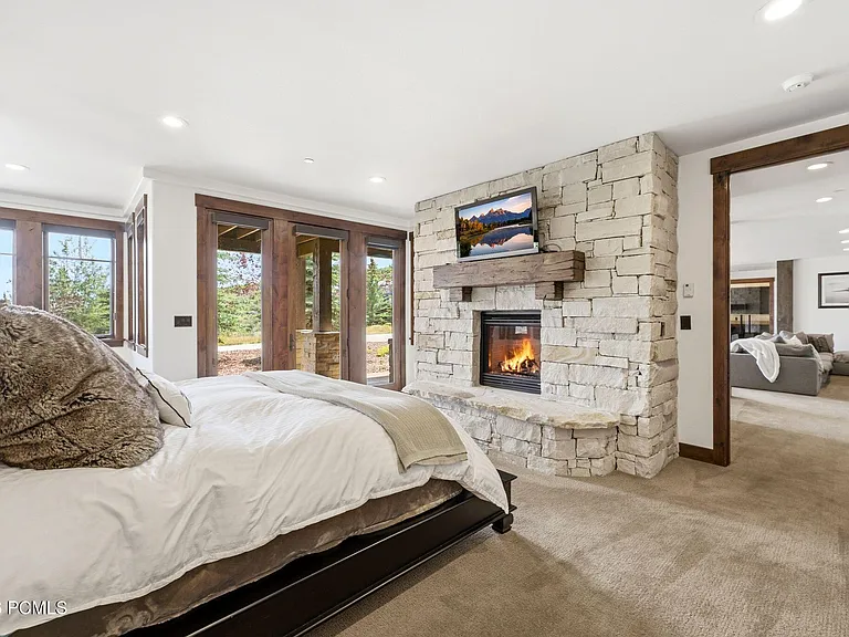 8235 N Sunrise Loop — Photo 44