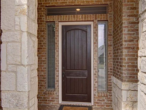 4th image of 8208 Summerleaf Dr