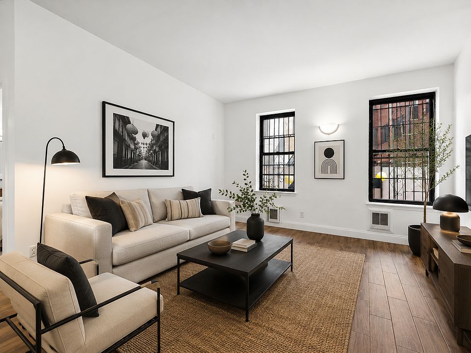 2nd image of 3 Doyers St APT 2A