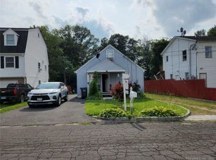 37 Belmont Cir, Danbury, CT 06810
