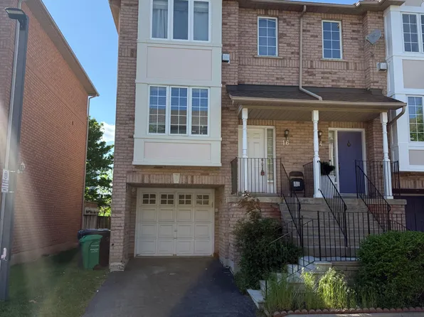 80 Acorn Pl #16, Mississauga, ON L4Z 4C9