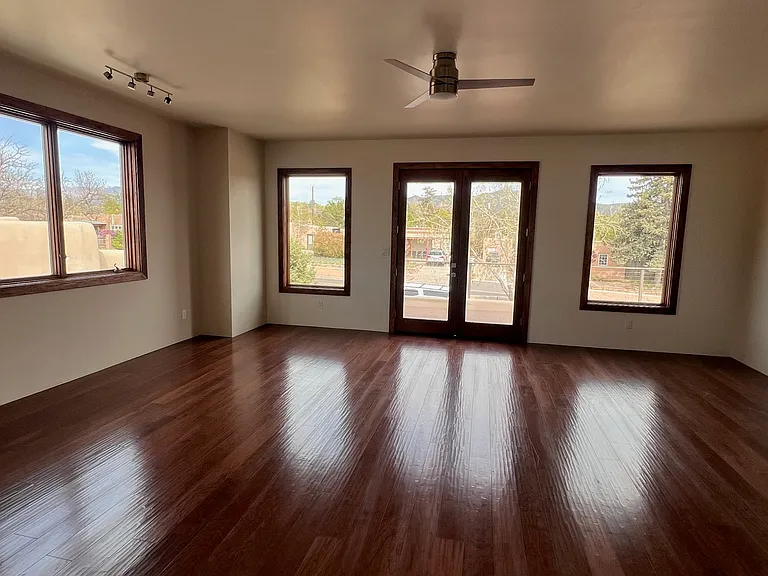 1022 Don Diego Ave #D — Photo 6