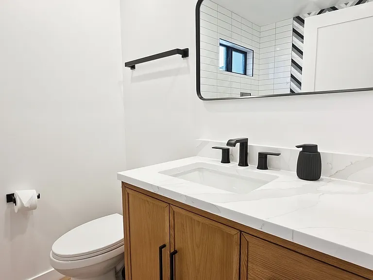 363 W Yorba Rd — Photo 16
