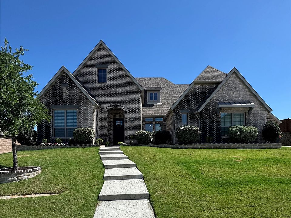 1st image of 11400 Hickory Falls Dr