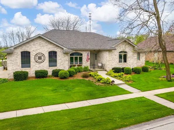 1890 Erin Ln, Morris, IL 60450