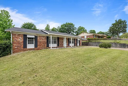 1315 Pagoda Dr Photo 1