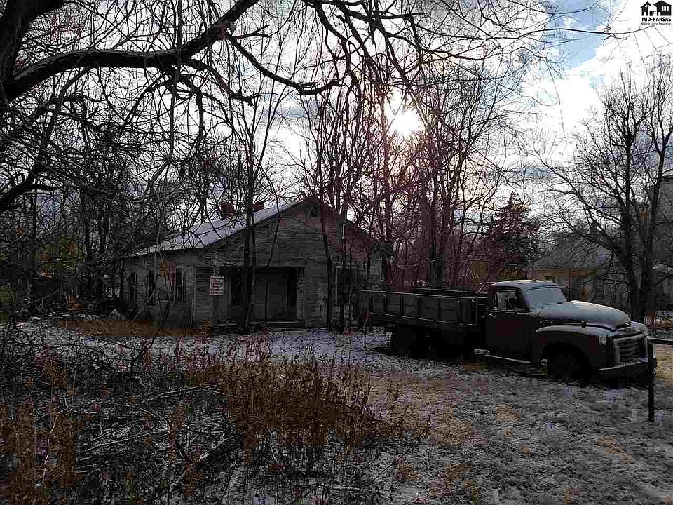 1st image of 1625 E 2nd Ave