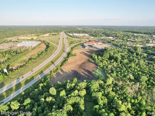 1234 E Court St, Davison, MI 48423