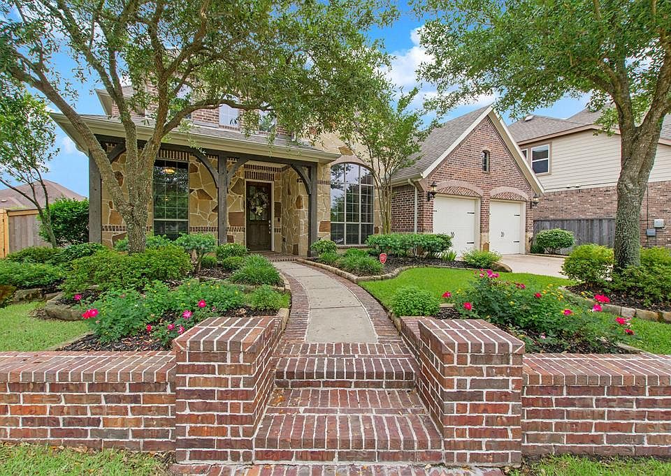 1st image of 19023 Royal Cove Cir