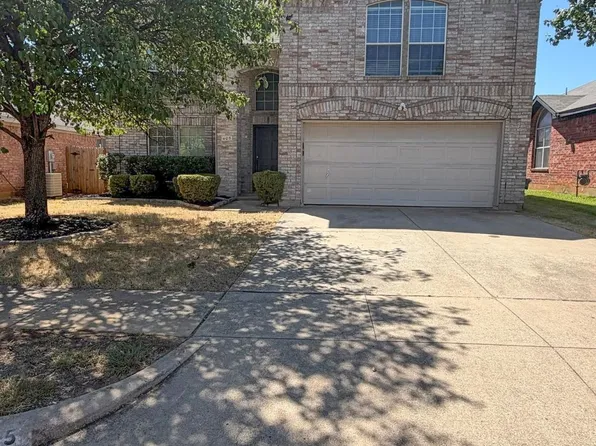 605 Prairie Gulch Dr, Fort Worth, TX 76140