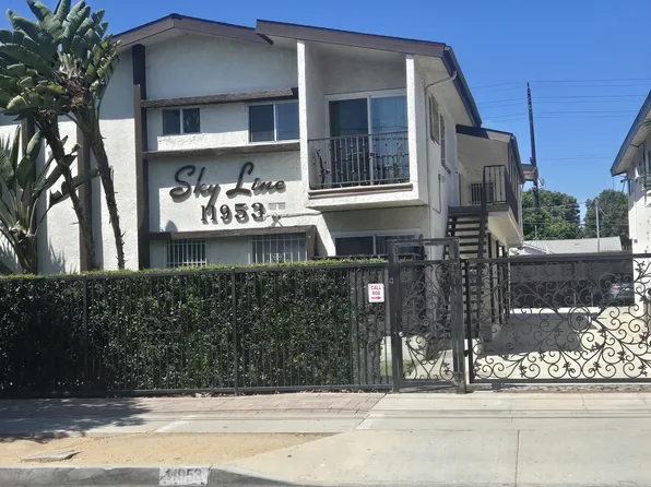 11953 Gale Ave, Hawthorne, CA