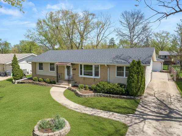 607 Grace Ln, Schaumburg, IL 60193