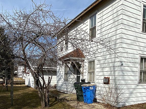 Back-Upper unit entrance