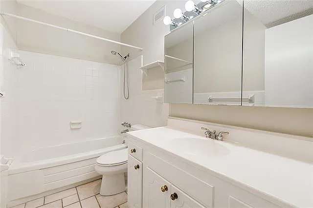 2704 Whitney Pl #815 — Photo 7