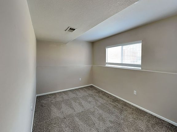 5th image of 4731 N Silverlace Dr
