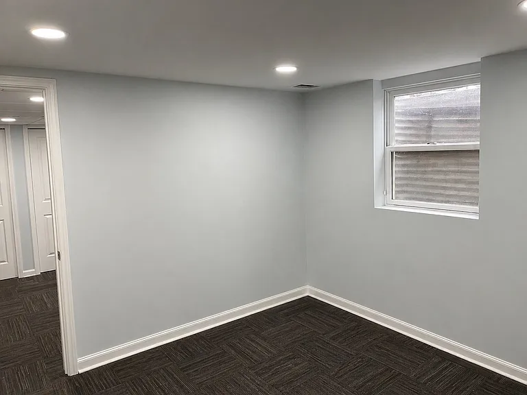 Office room basement 11x10