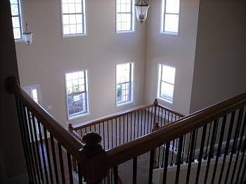 5th image of 130 Manor Ln