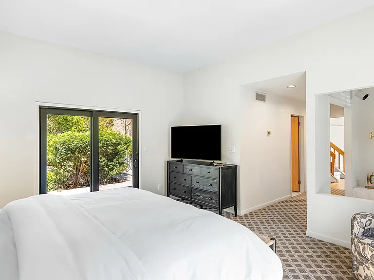 37 Bay Woods Dr — Photo 19