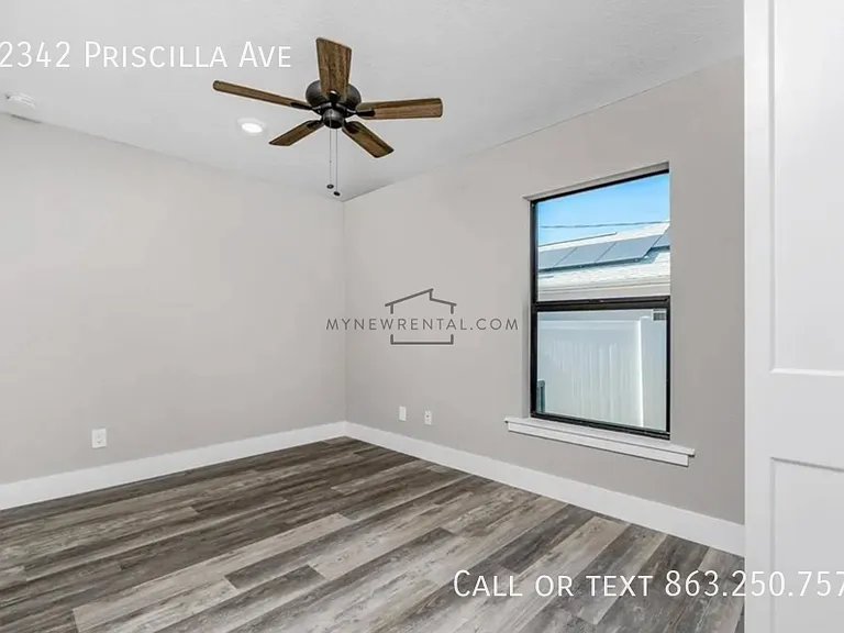 22342 Priscilla Ave — Photo 9
