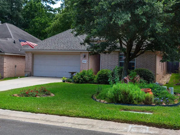 10486 Parkside Dr, Willis, TX 77318
