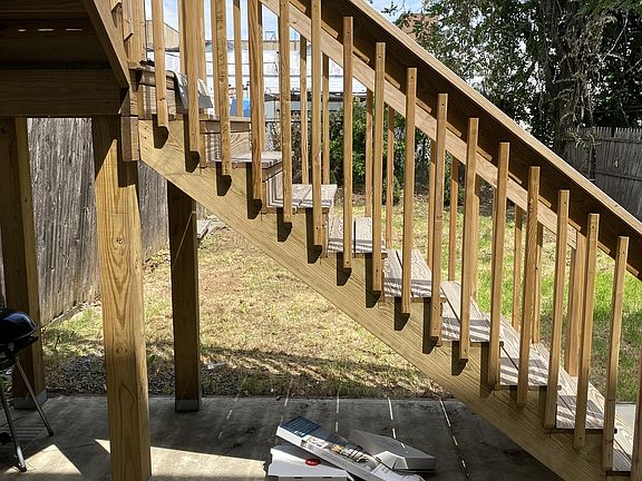 4th image of 379 New St #1