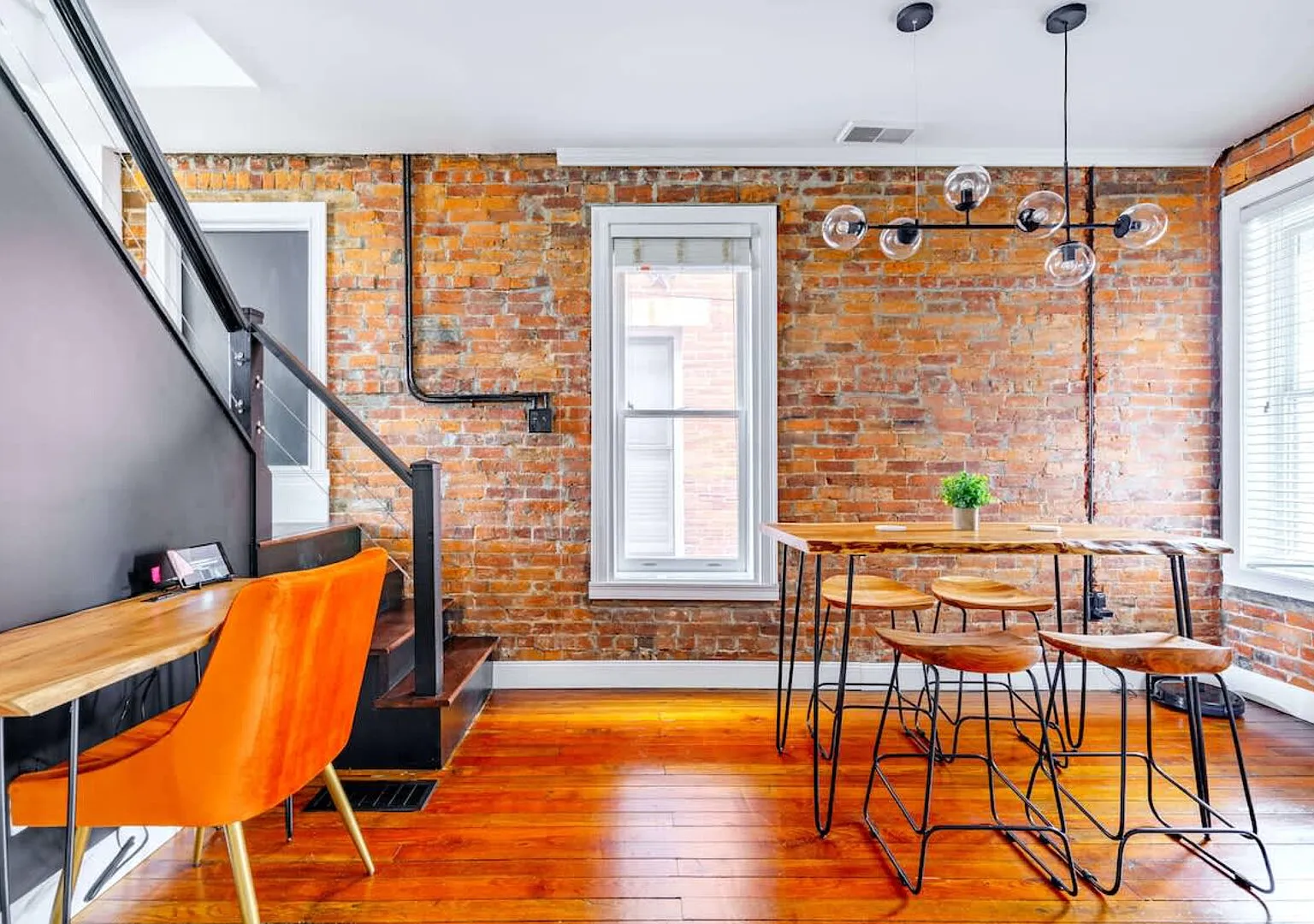 Urban Jungle by Jungle House | Downtown & Short North | Free Parking — Photo 3