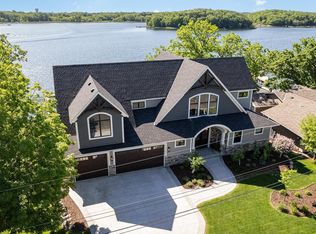 7516 Mariner Dr, Maple Grove, MN 55311