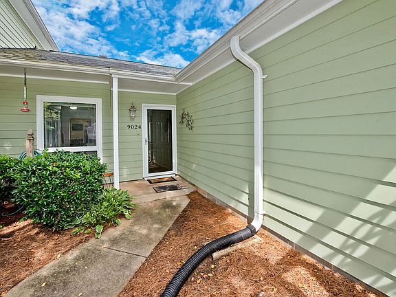 2nd image of 9024 McAlpine Cove Ct